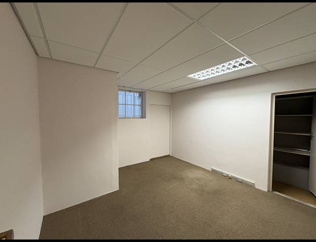 200M² OFFICE TO LET IN GARDENS